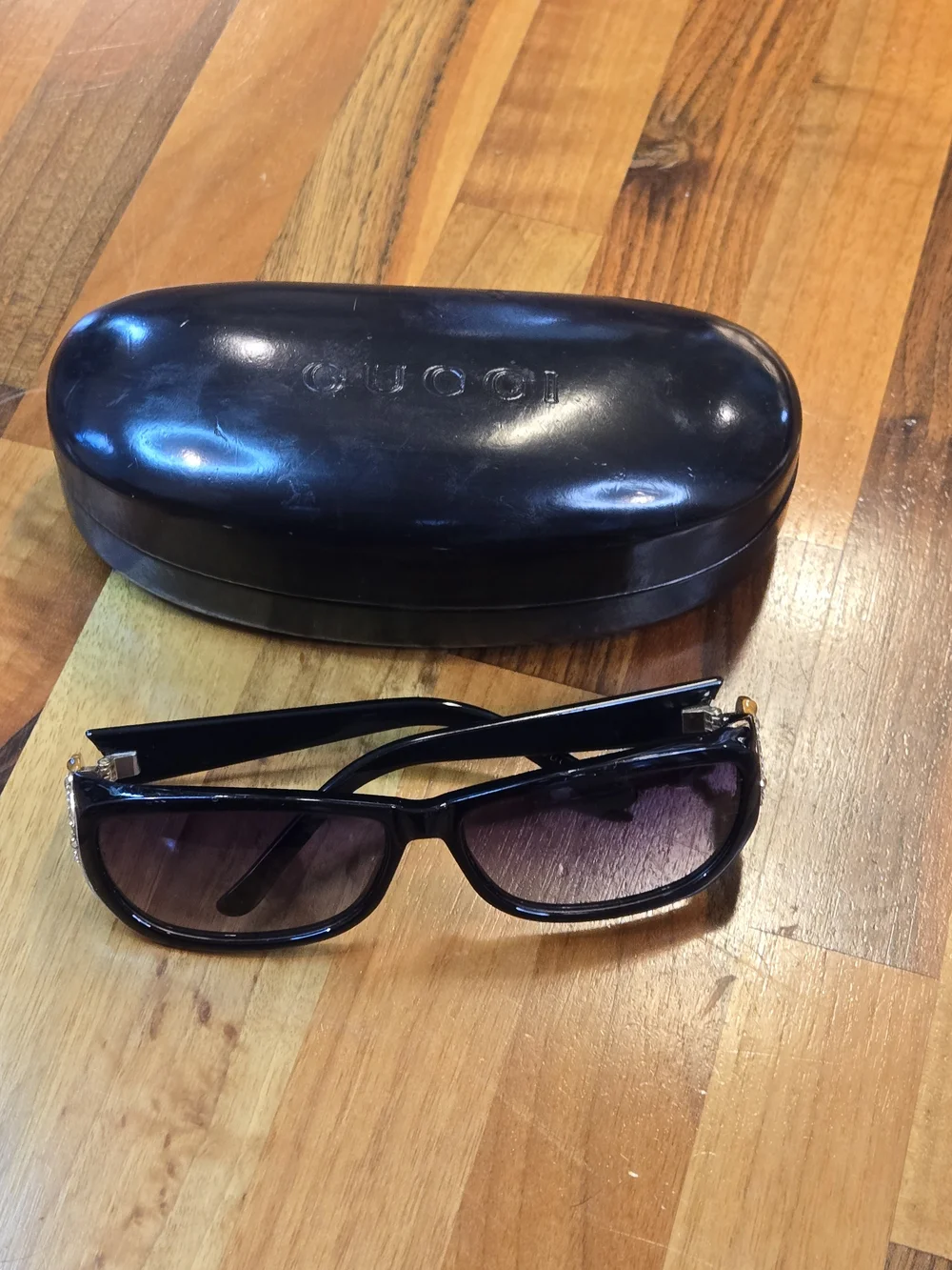 Gucci Y2K Rhinestone Interlocking G Sunglasses W/ Case - Vintage